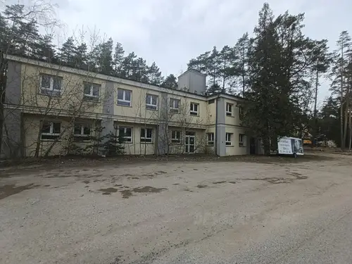 Opuszczony hotel Black Tower - zdjęcie 1/23