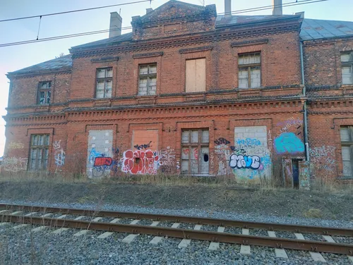 Dworzec Łódź-Karolew, Łódź