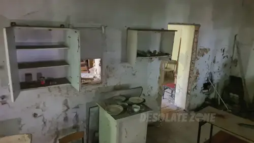 Opuszczony sierociniec, Wierzchucinek - zdjęcie 12/21