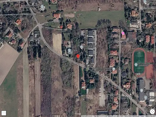 Zarośnięty dom - zdjęcie 1/1 - Google Satellite