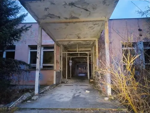 Opuszczony ośrodek wypoczynkowy miałkówek, Miałkówek - photo 36/92