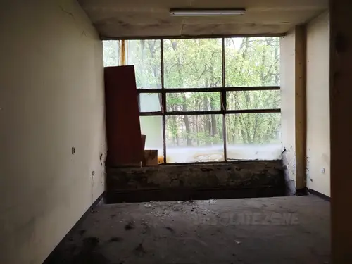 Hale targowe i biurowiec - zdjęcie 5/23