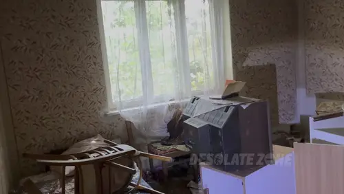 Opuszczony dom - zdjęcie 2/20