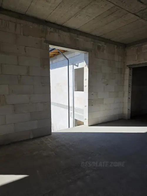 Niedokończony dom - zdjęcie 20/30