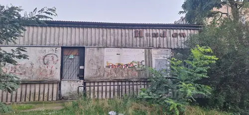 Opuszczony sklep spożywczy - zdjęcie 9/36
