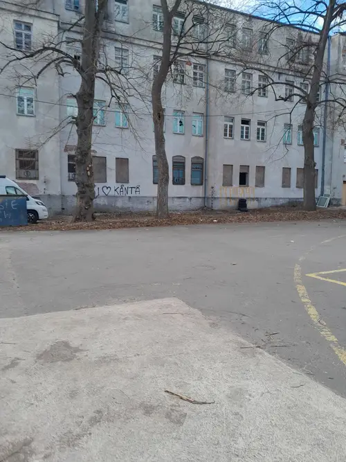 Opuszczona przychodnia wojskowa. - photo 17/48