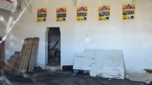 Opuszczony budynek - zdjęcie 2/5