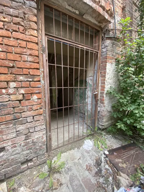 Kamienica przy ul. Próżnej, Warszawa - zdjęcie 2/3