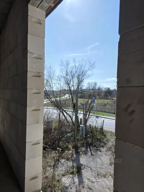 Niedokończony dom - zdjęcie 2/30