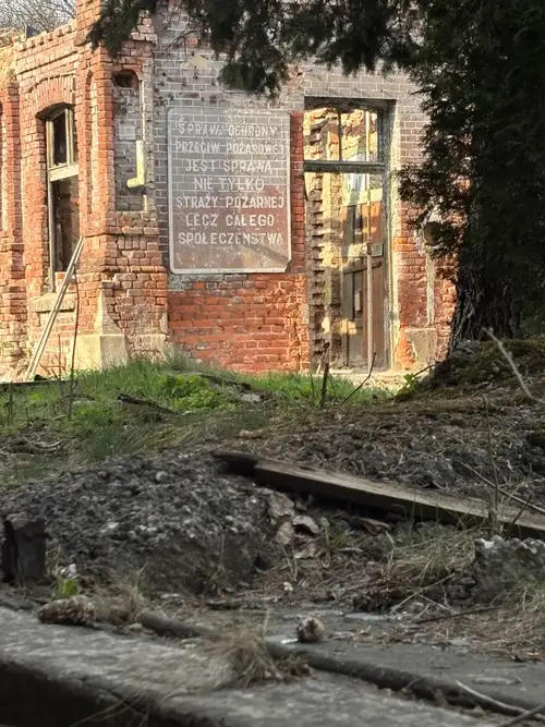 Ogromna fabryka włókiennicza