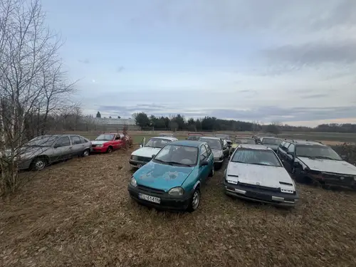 Cmentarzysko aut - zdjęcie 15/39