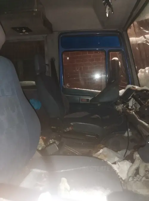 Stary porzucony bus - photo 4/8