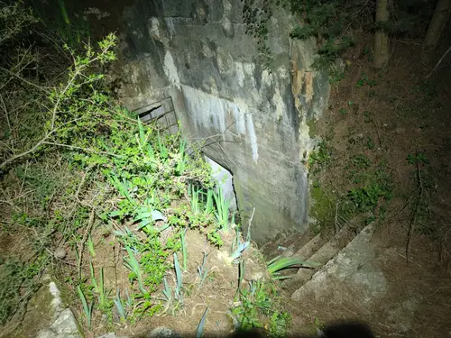 Bunkier C-30 na wzgórzu Cubrijan - zdjęcie 11/12