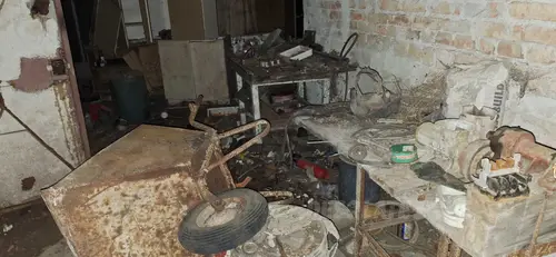 Opuszczony dom z wyposażeniem - zdjęcie 19/43