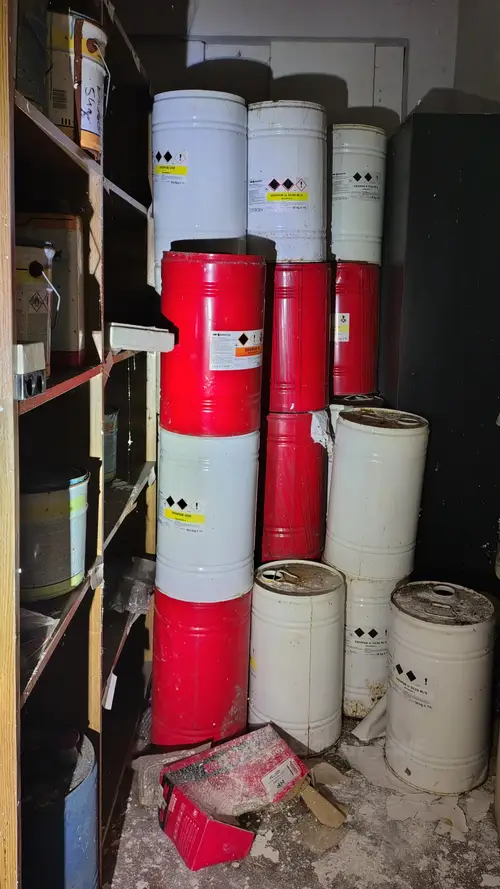 Opuszczony budynek biurowy