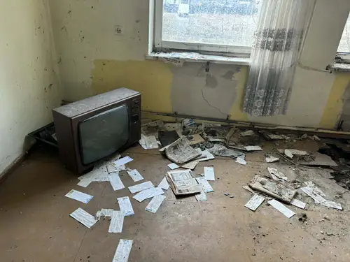 Opuszczony dom - photo 2/9