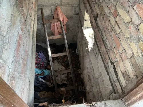 Dwa opuszczone domki - zdjęcie 6/17