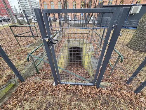 Szczeliny Przeciwlotnicze, Łódź