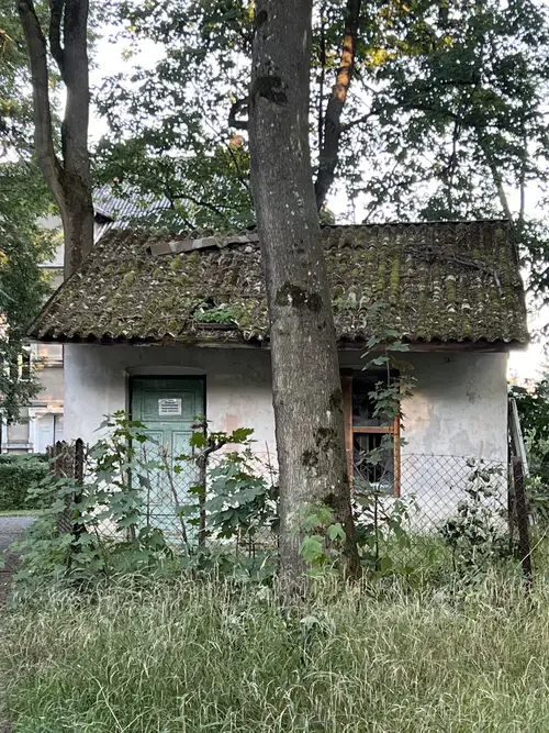Elektrownia, spiżarnia i dworek - photo 2/3