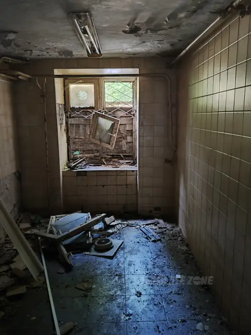 Szpital dermatologiczno-wenerologiczny - zdjęcie 1/77