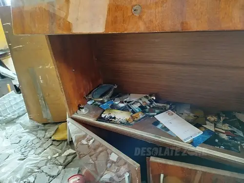 Hale targowe i biurowiec