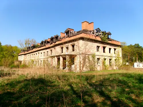 Opuszczony kompleks budynków, Otwock - photo 1/33