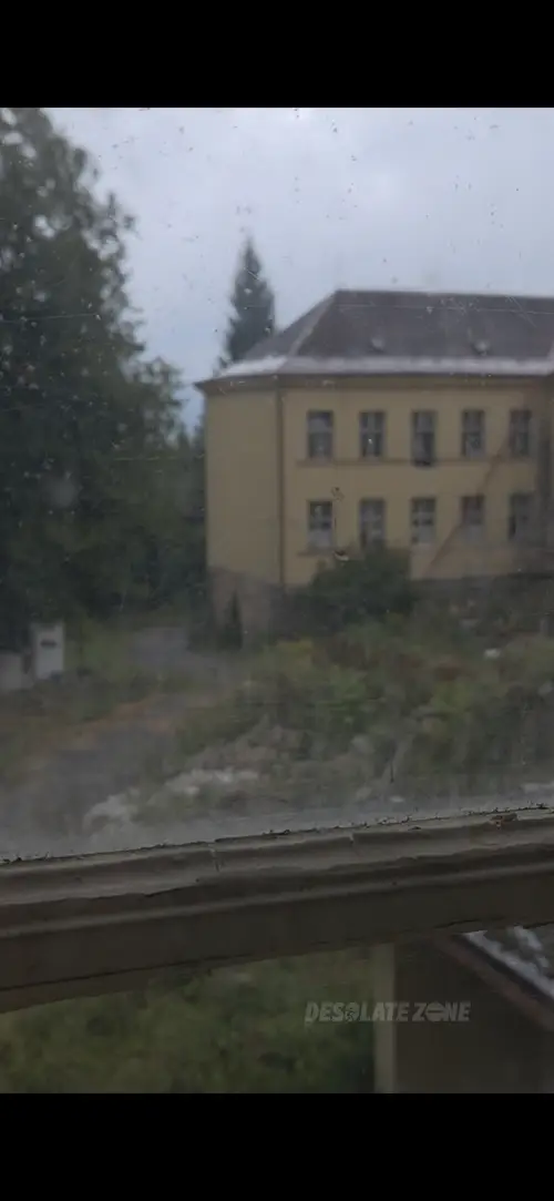 Opuszczony szpital - zdjęcie 9/12
