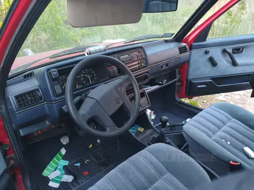 Opuszczony budynek wielofunkcyjny, Łódź