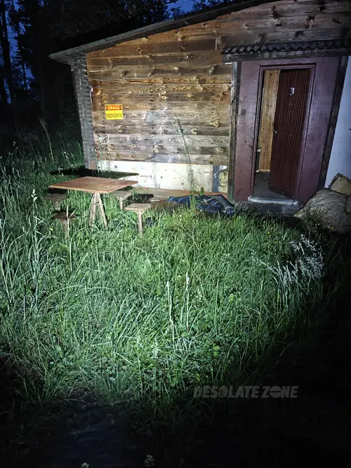 opuszczone domki letniskowe - photo 2/14