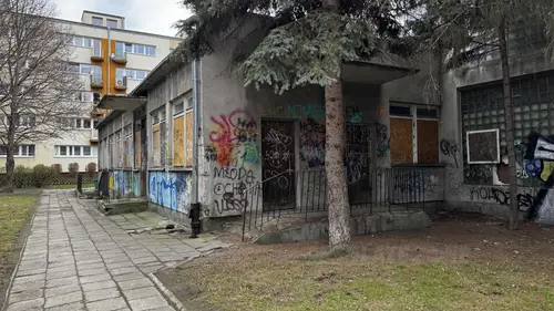 Opuszczona przychodnia rejonowa SZPZLO Warszawa-Ochota - photo 5/11