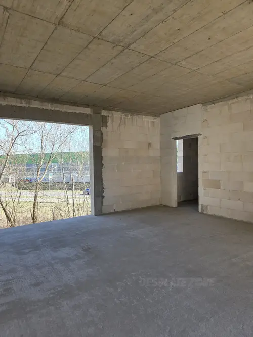 Niedokończony dom - zdjęcie 3/30