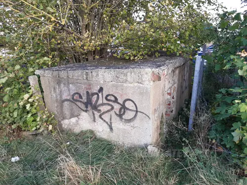 Opuszczona stacja kolejowa - zdjęcie 5/8