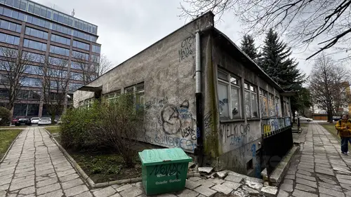 Opuszczona przychodnia rejonowa SZPZLO Warszawa-Ochota - photo 4/11