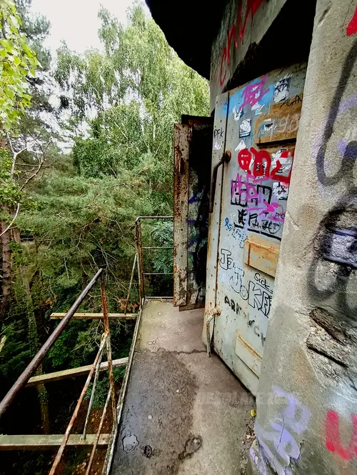 Schron z wieżą radarową 13. BAS - zdjęcie 4/40