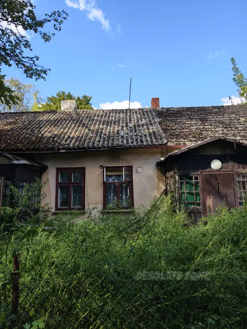 Opuszczony dom z bronią - zdjęcie 55/69