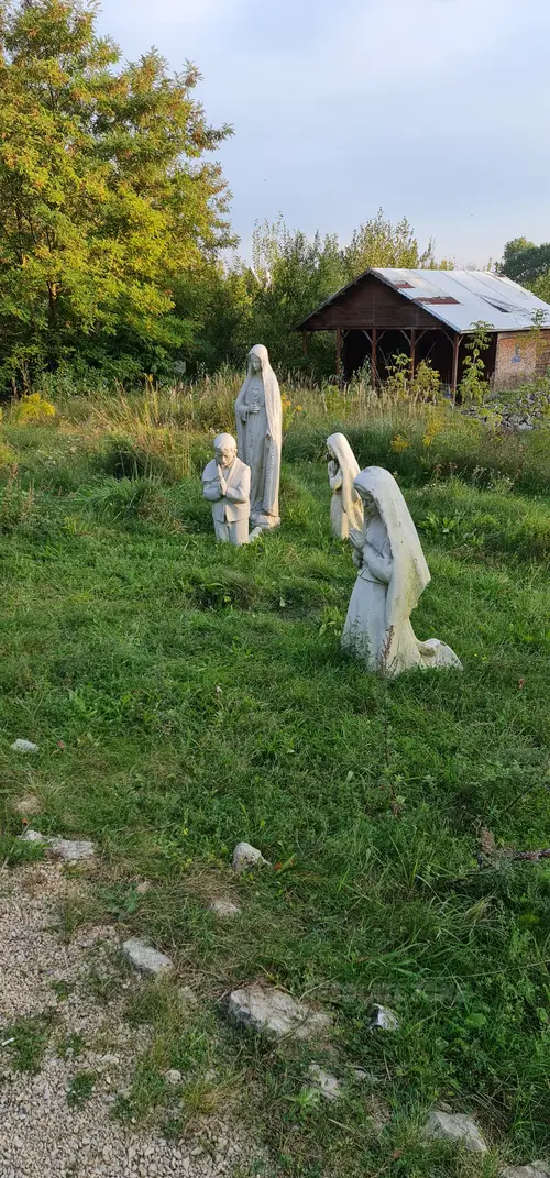 Opuszczony Park Miniatur Sakralnych Złota Góra w Częstochowie - photo 5/53