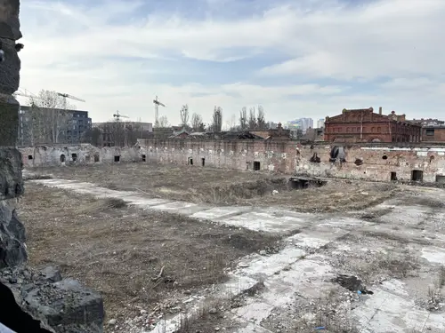 Ogromna fabryka włókiennicza