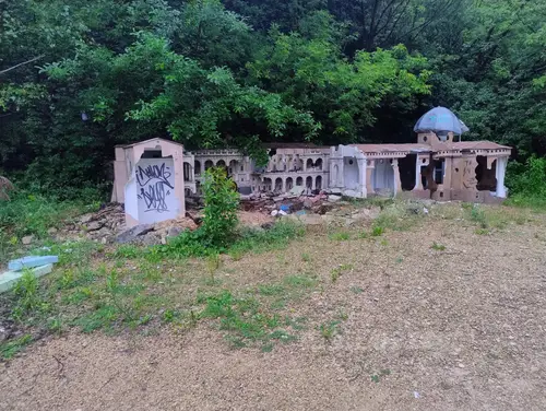 Opuszczony Park Miniatur Sakralnych Złota Góra w Częstochowie