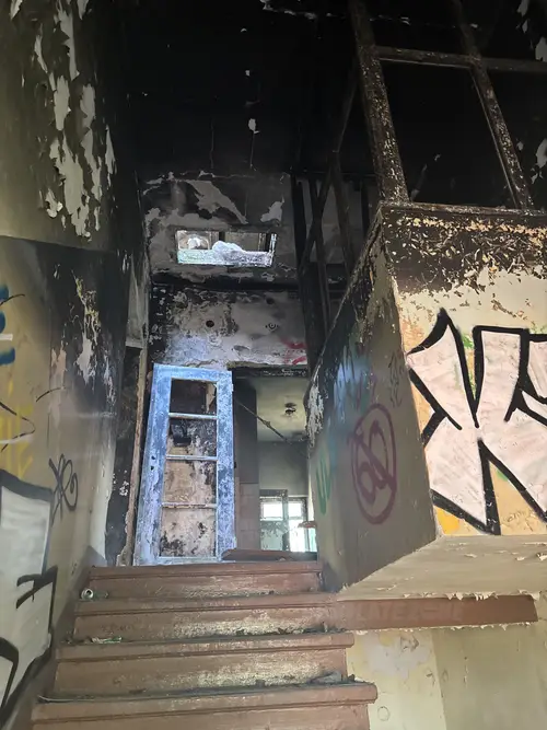 Opuszczone budynki szpitala psychiatrycznego srebrniki, Gdańsk - zdjęcie 5/42
