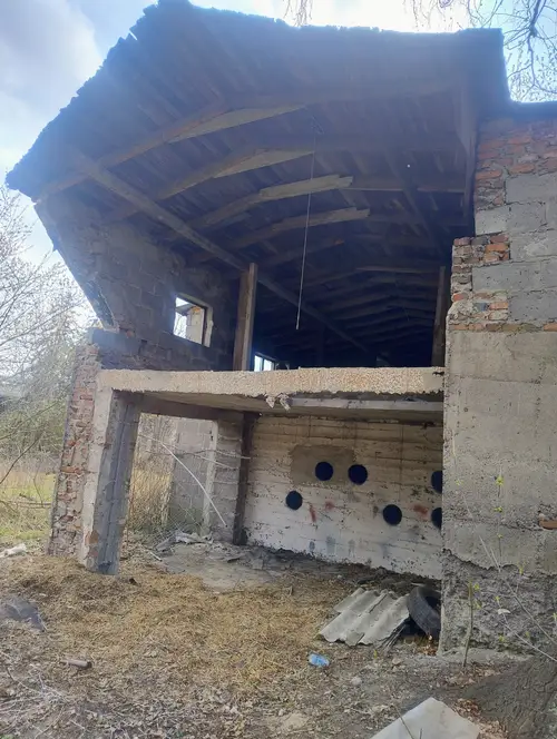 Dwa budynki gospodarstwa - zdjęcie 1/9