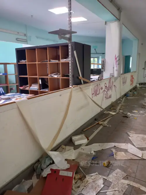Opuszczony zakład PAWO - zdjęcie 11/75