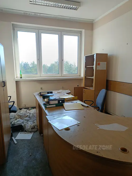 Opuszczone biuro - zdjęcie 3/21