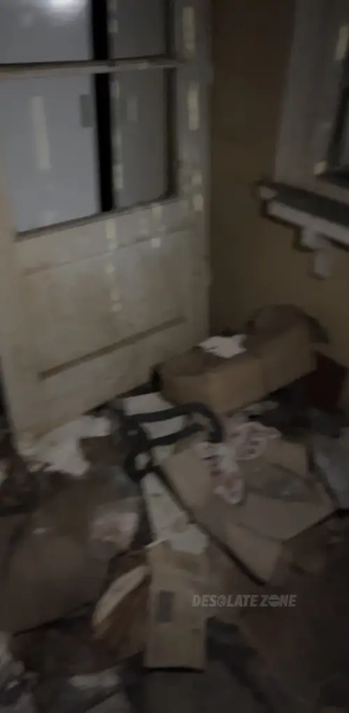 Dom obok warsztatu samochodowego - zdjęcie 6/24