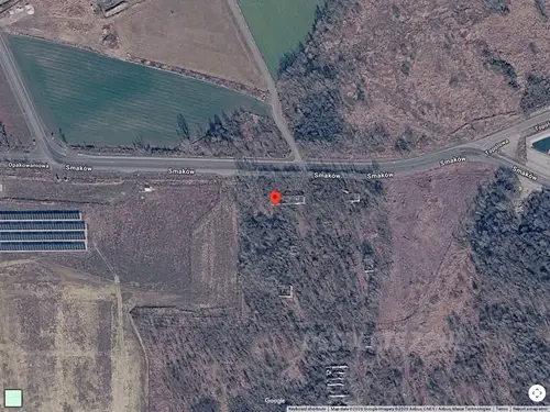 Dłuższy budynek (część lotniska) - photo 1/1 - Google Satellite