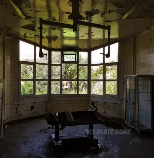 opuszczony szpital powiatowy - photo 18/138