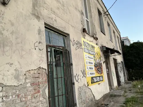 Opuszczona kamienica - photo 2/7