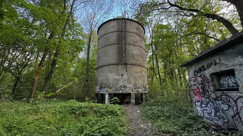 Opuszczone budynki - zdjęcie 2/8