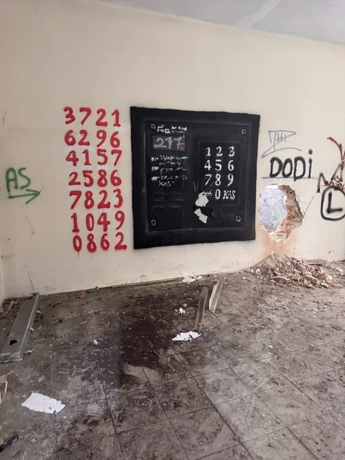 Opuszczona baza paliwowa