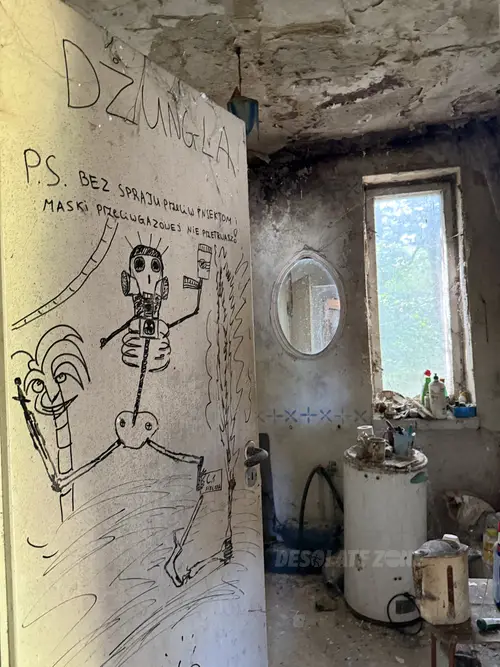 Dom zagrożony zawaleniem - zdjęcie 3/9