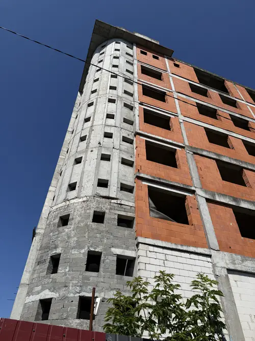 Niedokończony blok - photo 3/18